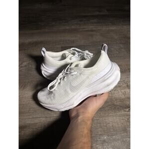 white Nike ZoomX Invincible 3 running shoes Size 8